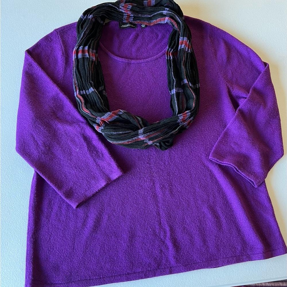 Woman’s Notation XL pullover